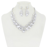 CRYSTAL RHINESTONE V SHAPE NECKLACE SET